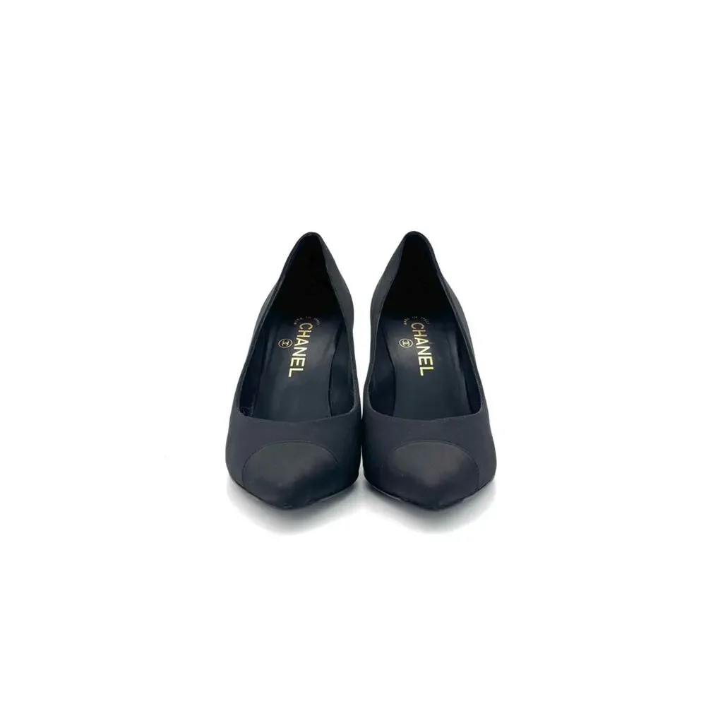 Chanel Interlocking CC Logo Pearl Satin Cap Toe Pointed Toe Pumps 38.5 Shoes